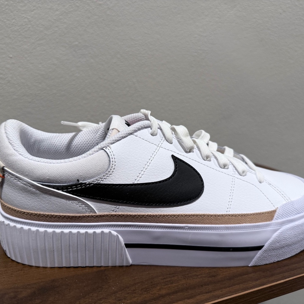 Nike Court Legacy Lift * Brand New*